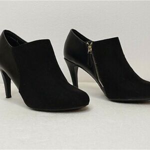 Dexflex Comfort Heeled Booties Black Suede/Leather